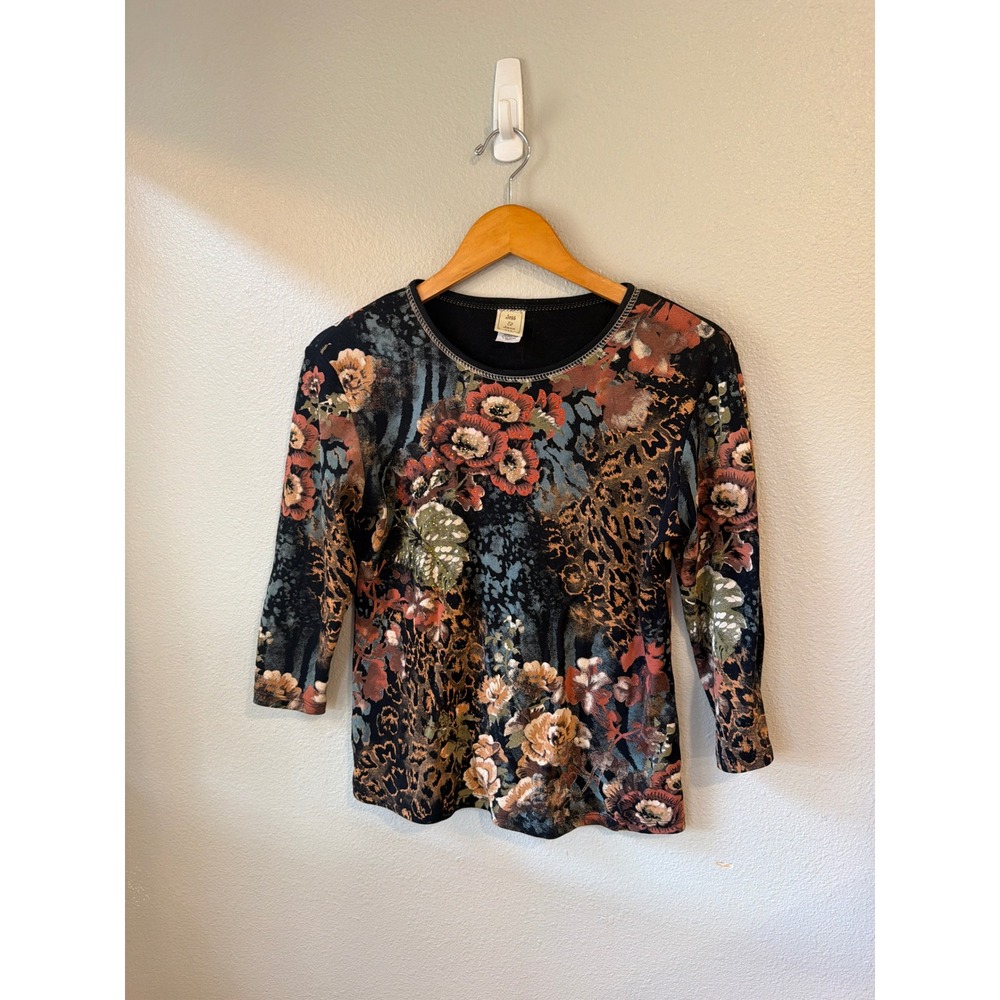 Jess & Jane Top Women Small In the Jungle Floral Leopard Rhinestone 3/4 Sleeve‎